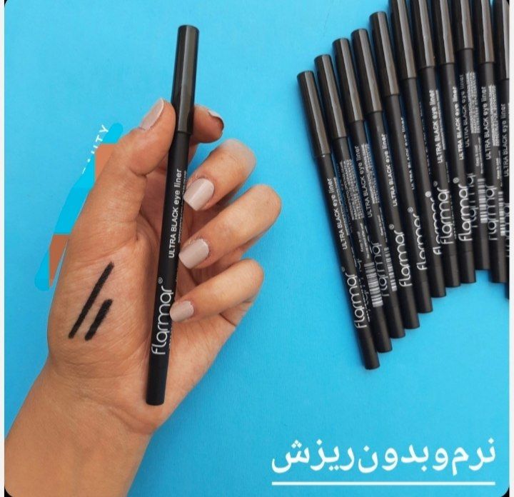 مداد چشم فلورما